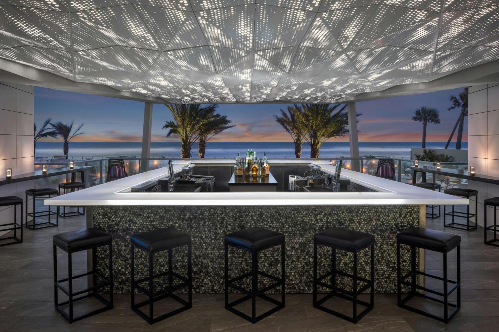 Renaissance Daytona Beach Oceanfront Hotel Exterior photo