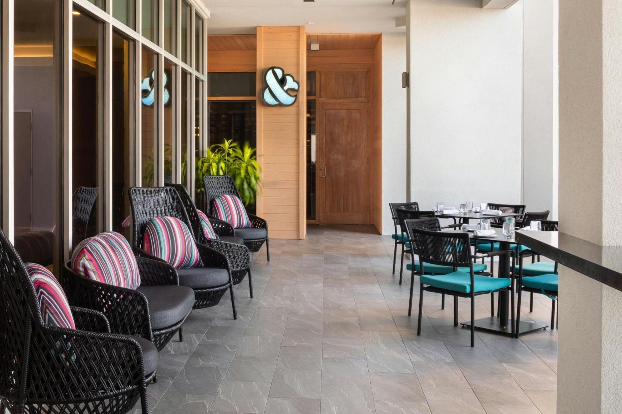 Renaissance Daytona Beach Oceanfront Hotel Exterior photo
